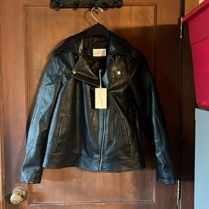 XS TARGET UNIVERSAL THREAD FAUX LEATHER JACKET NWT